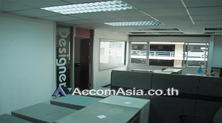 5  Office Space For Rent in Ratchadaphisek ,Bangkok MRT Ratchadaphisek AA12963